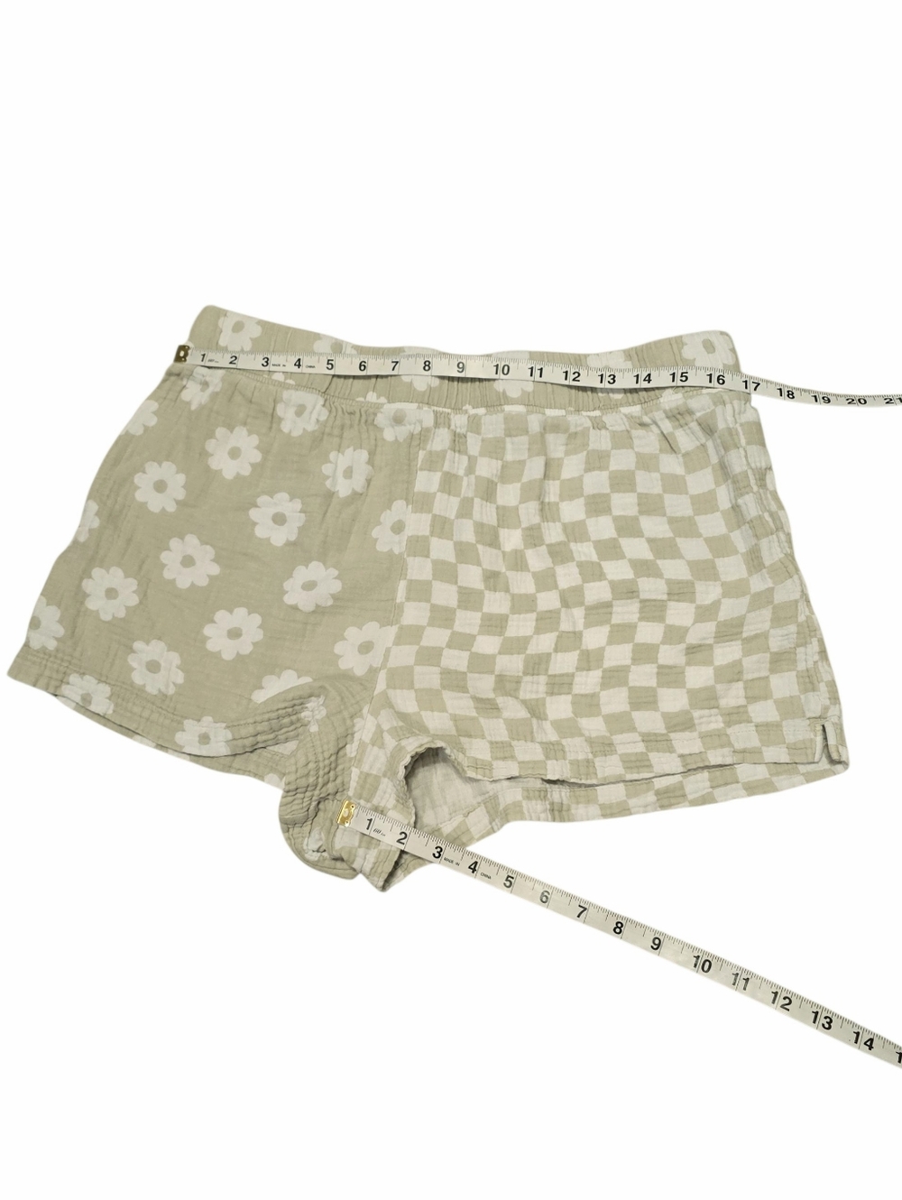 American Eagle Outfitters Sage Green Floral Gingham Mix Print Cotton Shorts XL - Picture 3 of 6